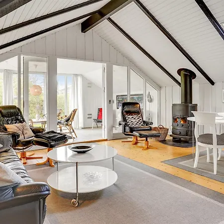 Holiday home Magnus - 250m To The Fjord By Interhome *